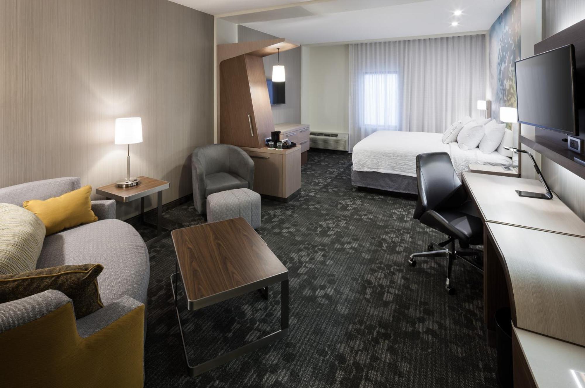 فندق Courtyard By Marriott Houston North/Shenandoah ذا وودلاندس المظهر الخارجي الصورة