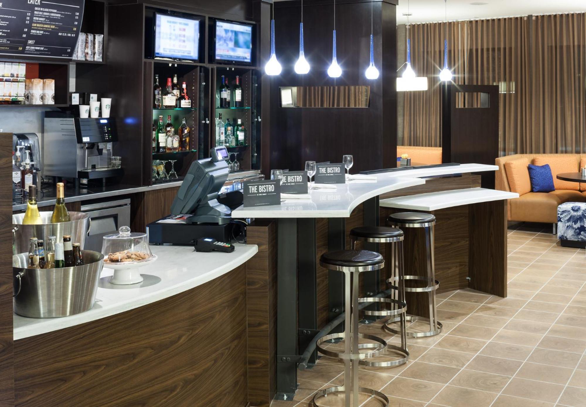فندق Courtyard By Marriott Houston North/Shenandoah ذا وودلاندس المظهر الخارجي الصورة