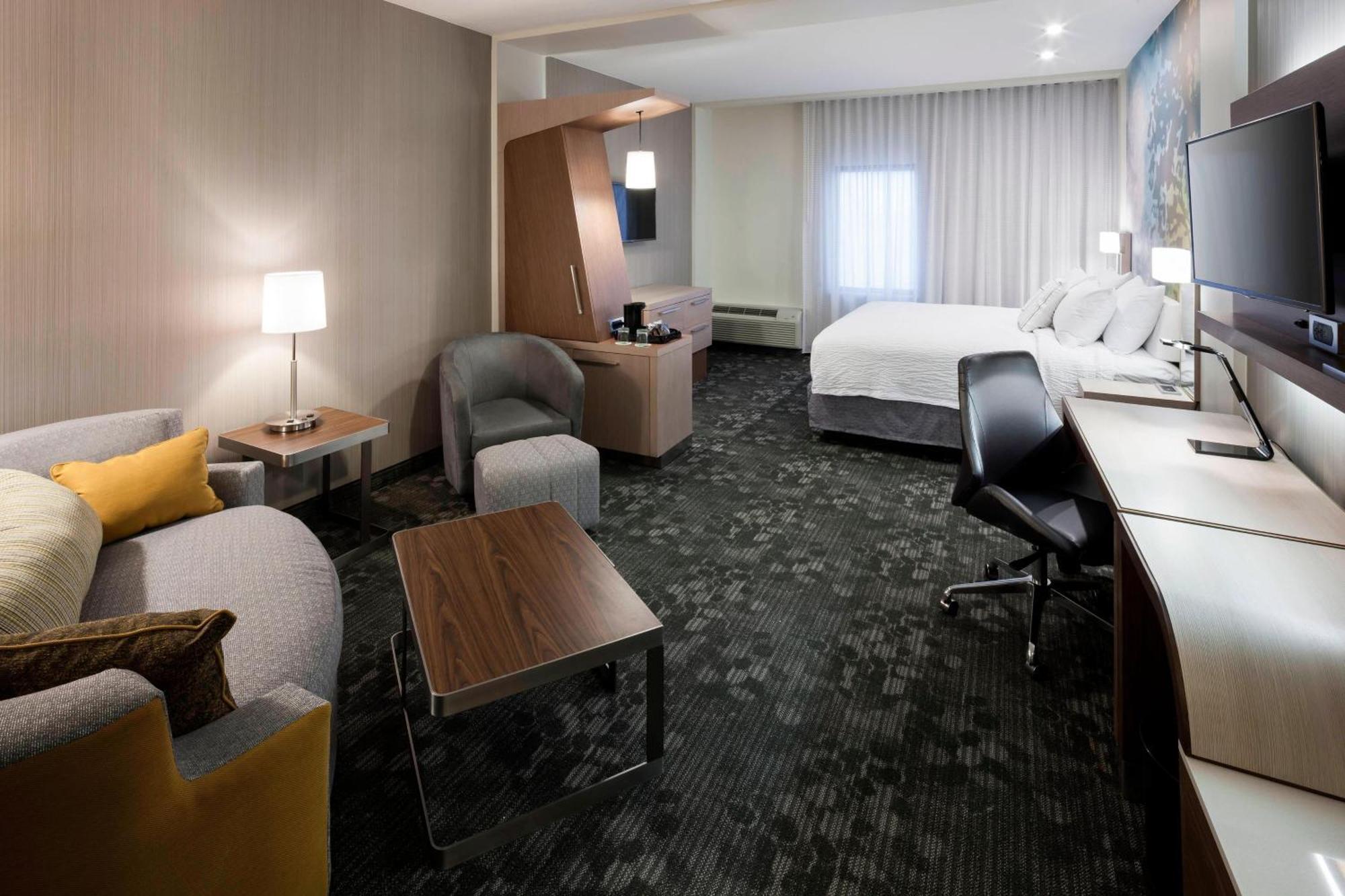فندق Courtyard By Marriott Houston North/Shenandoah ذا وودلاندس المظهر الخارجي الصورة